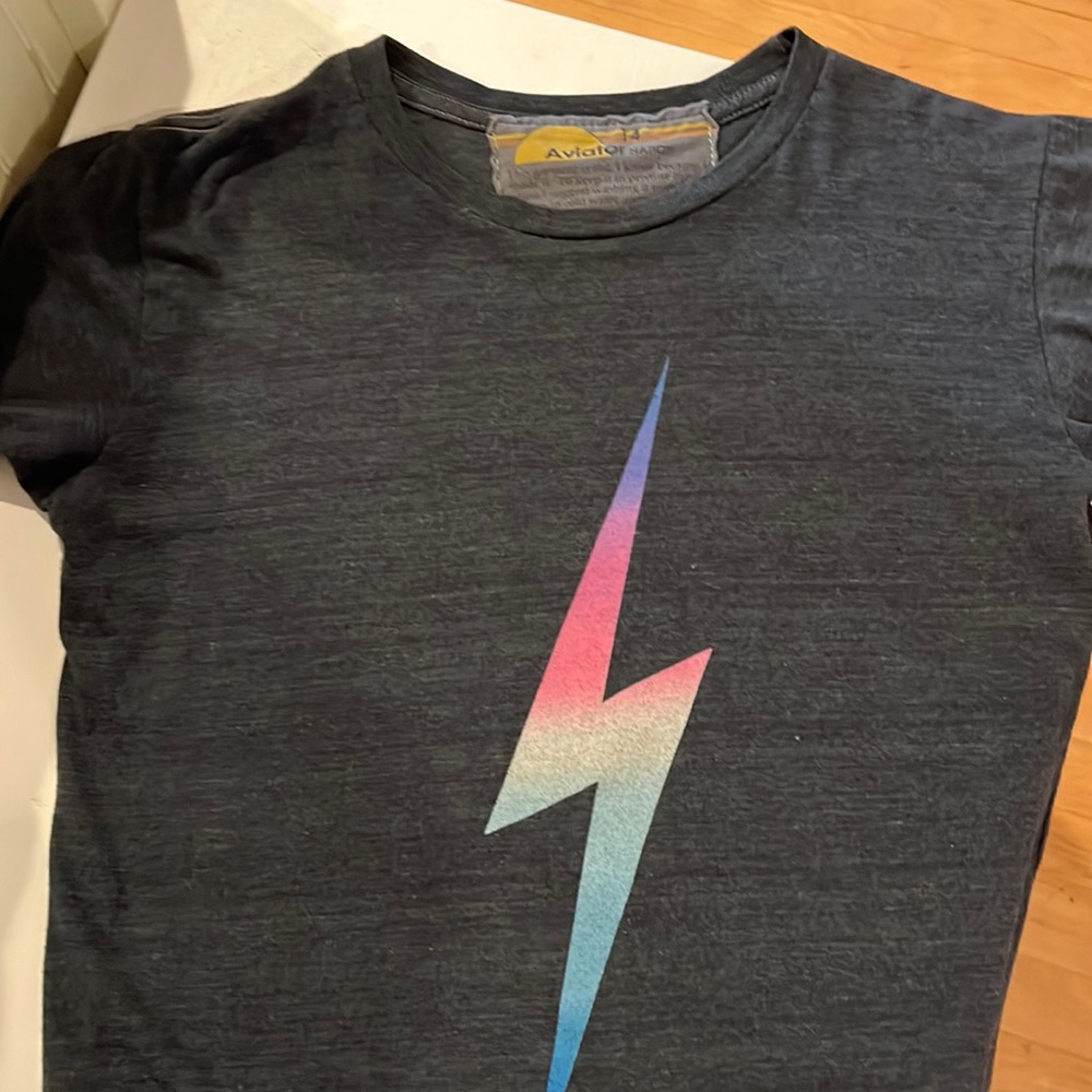 Kids - size 14 great condition aviator nation tee